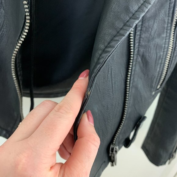 Blank NYC NEO Black Vegan Leather Zip Moto Jacket removable knit hood XS - Picture 9 of 14